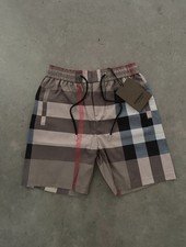 Short burberry d'occasion  Sens