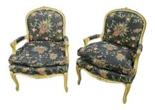 Pair paint decorated d'occasion  Expédié en Belgium