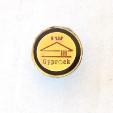 CRACHÁ CHAPÉU VINTAGE CSR GYPROCK GESSO CARTONADO PROMOCIONAL LEMBRANÇA METAL LAPELA comprar usado  Enviando para Brazil