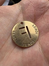 Medaglia ciondolo collana usato  Casoria
