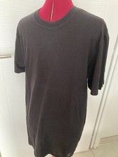 Tee shirt noir d'occasion  Castelginest