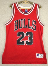 Camiseta Masculina Vintage Champion Michael Jordan #23 Bulls Tamanho 40 Fabricada Nos EUA, usado comprar usado Camiseta Masculina Vintage Champion Michael Jordan #23 Bulls Tamanho 40 Fabricada Nos EUA, usado comprar usado  Enviando para Brazil
