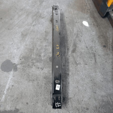 7422g0 traversa paraurti usato  Italia