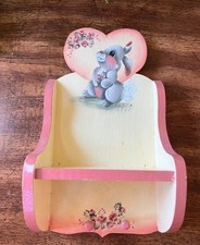 Prateleira de coelho vintage artesanal de madeira rosa e creme com 2 pinos comprar usado  Enviando para Brazil