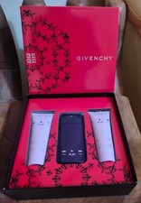 Box profumo givenchy usato  Italia