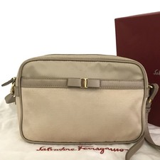 Bolsa de ombro Salvatore Ferragamo Vara fita lona náilon bege/2BG4906 comprar usado  Enviando para Brazil
