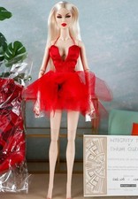 IT x Sinuhe Guzman Surrealista Gala Vanessa Perrin, Roupa Parcial Com Certificado de Autenticidade, Suporte comprar usado  Enviando para Brazil