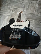 Fender jazz bass d'occasion  Expédié en Belgium