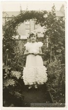 Vestido de princesa 1929 mais bela flor de todos eles menina Mae babado no jardim RPPC comprar usado  Enviando para Brazil