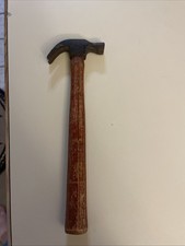 Antigo pequeno martelo de garra de cabeça de metal com cabo de madeira ferramenta de brinquedo/joias/estofados, usado comprar usado  Enviando para Brazil