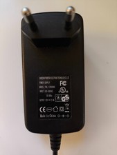 Alimentatore 12v usato  Terni