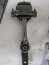 109800 supporto motore usato  Fagagna