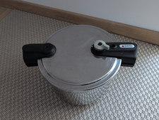 Cocotte minute seb d'occasion  Saint-Didier-en-Velay
