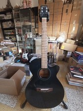 Chitarra acustica elettrificat usato  Milano