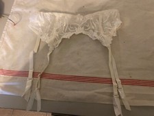 Porte jaretelle blanc d'occasion  Tulette