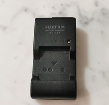 Carica batteria fujifilm usato  Massa