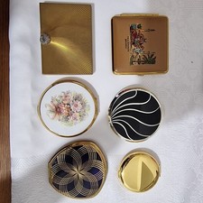 Vintage collectable compact for sale Vintage collectable compact for sale  HAVANT