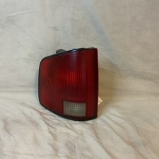 Lanterna traseira lateral do motorista Chevrolet S10 1994-2003 fabricante de equipamento original comprar usado  Enviando para Brazil
