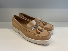 Lisa kay beige for sale  EPSOM