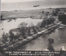 Segunda Guerra Mundial 42º BG Bornéu Oboé B-25 Kudat Raid 1945 - Foto Original comprar usado Segunda Guerra Mundial 42º BG Bornéu Oboé B-25 Kudat Raid 1945 - Foto Original comprar usado  Enviando para Brazil