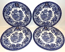 Stunning set royal for sale  Oswego