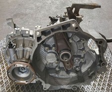 Cambio manuale marce usato  Putignano