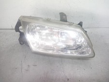 Faro fanale anteriore usato  Italia