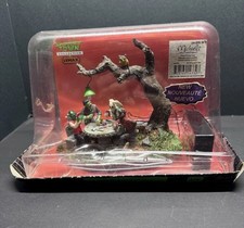 Usado, Lemax Spooky Town Collection Creeps jogando pôquer mesa iluminada sotaque Halloween comprar usado  Enviando para Brazil