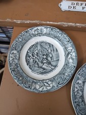 Anciennes assiettes faïence d'occasion  Les Mages