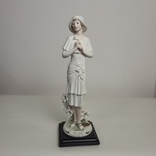 Guiseppe Armani Bluebell Flower Lady Figurka Capodimonte Florence Vintage lata 90. na sprzedaż  Wysyłka do Poland
