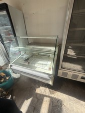 Igloo refrigerated cake for sale  DAGENHAM