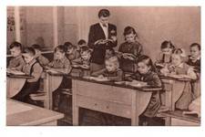 Sanatorium dla dzieci w W. Pstrowskiego w Rabcach-Zdroju - Sala szkolna podczas l na sprzedaż Sanatorium dla dzieci w W. Pstrowskiego w Rabcach-Zdroju - Sala szkolna podczas l na sprzedaż  Wysyłka do Poland