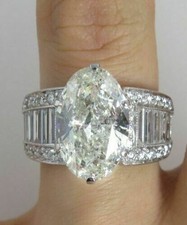 Simulated 7.40ct oval d'occasion  Expédié en Belgium