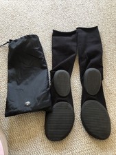 Yeezy pods black for sale  TILLICOULTRY