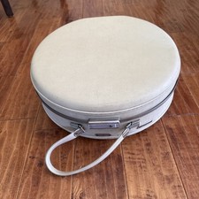 Vintage American Tourister Tri-Taper Mala Redonda Chapéu de Maquiagem Branco Caixa 16”, usado comprar usado  Enviando para Brazil