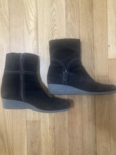 Canadienne women brown for sale  Little Ferry