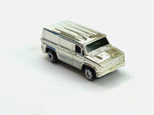 MICRO MÁQUINAS 1992 UK VILLAGE FORD VAN PERSONALIZADA DECORAÇÃO INCOMPLETA PRATA CROMADA comprar usado  Enviando para Brazil