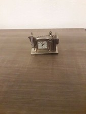 Horloge miniature d'occasion  Strasbourg-
