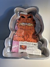 Garfield cake tin for sale  EXETER