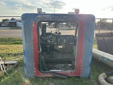 Peterbilt 359 cab for sale  Roma