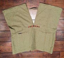 Pulôver Carla Fernandez linho pesado gola V verde poncho capa bolsos frontais - SO comprar usado  Enviando para Brazil