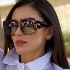 Lunettes soleil oversized d'occasion  Tours-