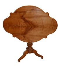 Elegante tavolo vela usato  Borgo San Dalmazzo