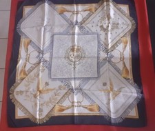 Foulard carré paris d'occasion  Unieux