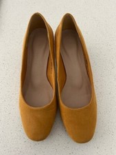 Ladies new mustard for sale  HUNTINGDON