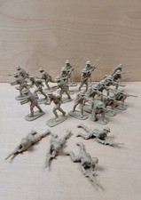 Soldats airfix 8ème d'occasion  Les Lilas