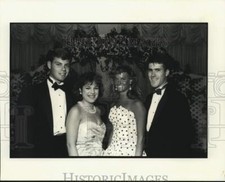 1989 Press Photo convidados na festa de debutante Nicolle St. Pierre - nob86955, usado comprar usado  Enviando para Brazil