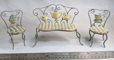 BANCO DE MÓVEIS VINTAGE RUSS BERRIE &CO ACONCHEGANTE COZINHA COLEÇÃO BONECA 2 CADEIRAS comprar usado  Enviando para Brazil