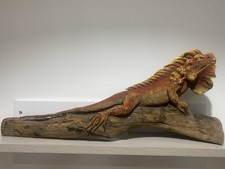 Scultura iguana realistica usato  Avellino