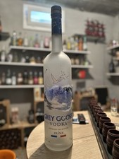 Grey goose collector d'occasion  Montrond-les-Bains